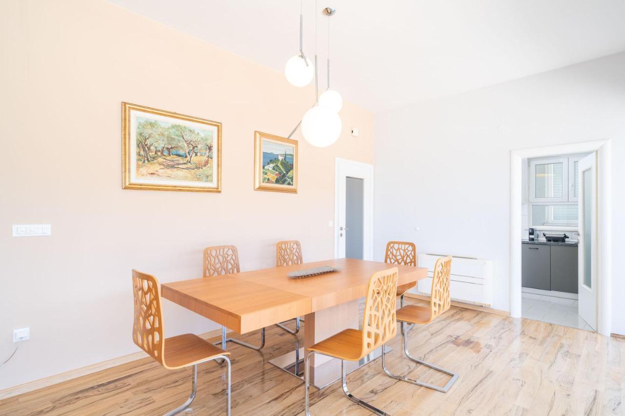Penthouse Vis A Vis Leilighet *